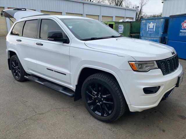 2017 Jeep Grand Cherokee Overland 4x4 2017 Jeep Grand Cherokee Overland 4x4