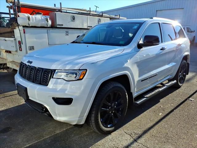 2017 Jeep Grand Cherokee Overland 4x4 2017 Jeep Grand Cherokee Overland 4x4