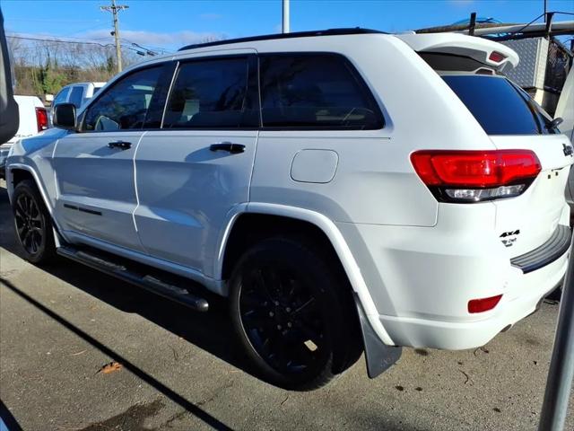 2017 Jeep Grand Cherokee Overland 4x4 2017 Jeep Grand Cherokee Overland 4x4