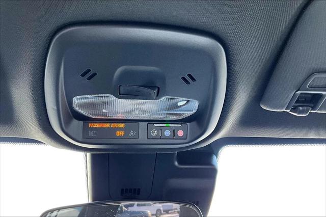 2026 Buick NV Sport Touring FWD