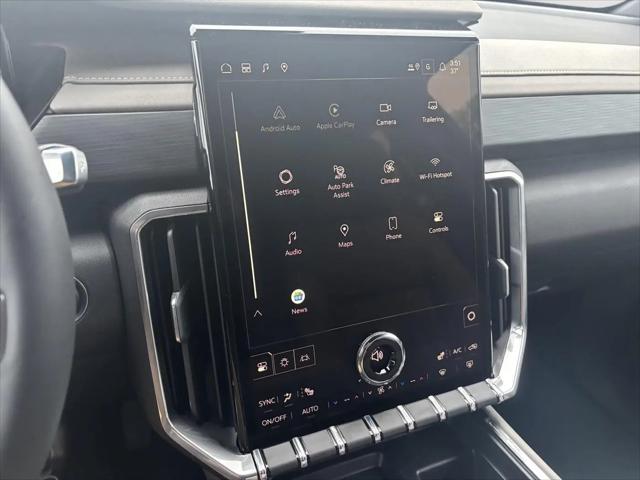 2026 GMC Acadia Elevation FWD