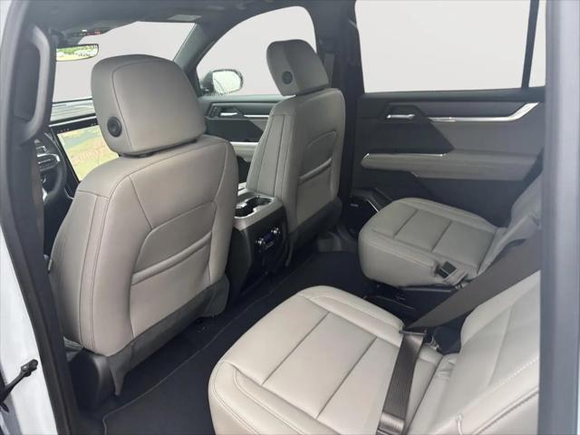 2026 GMC Acadia Elevation FWD