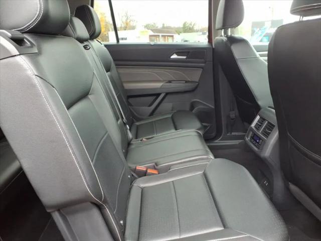 2022 Volkswagen Atlas 3.6L V6 SE w/Technology