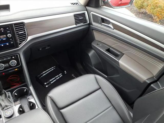 2022 Volkswagen Atlas 3.6L V6 SE w/Technology