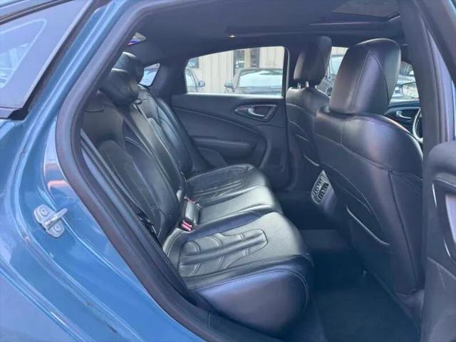 2015 Chrysler 200 S