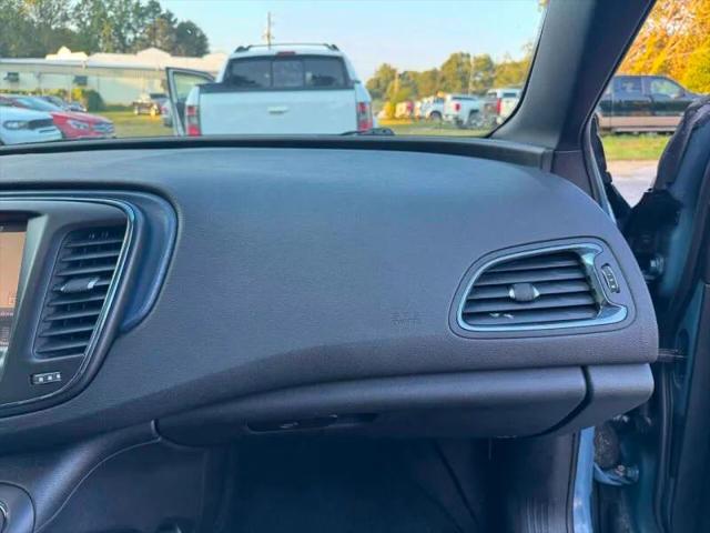 2015 Chrysler 200 S