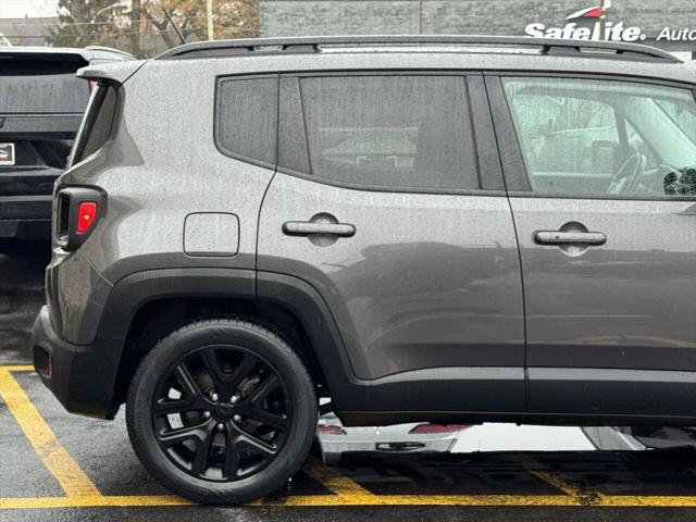 2017 Jeep Renegade Altitude FWD