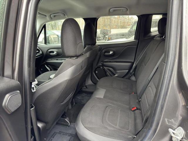 2017 Jeep Renegade Altitude FWD