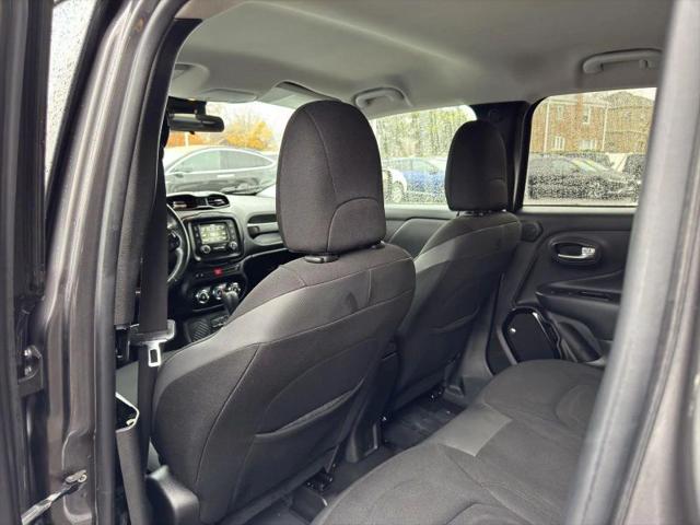 2017 Jeep Renegade Altitude FWD