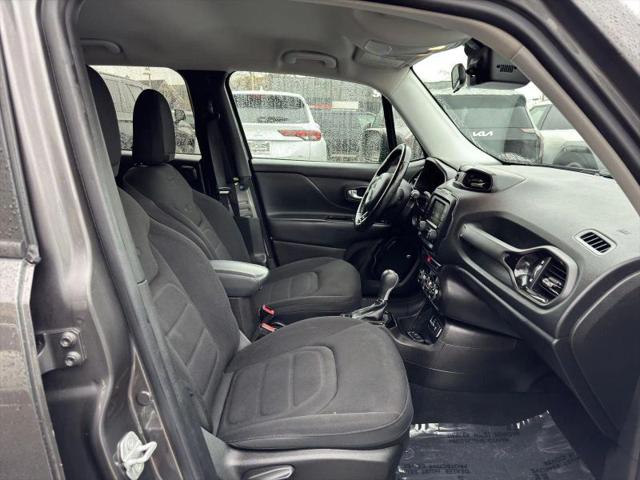 2017 Jeep Renegade Altitude FWD