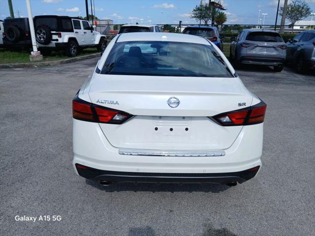 2021 Nissan Altima SR FWD