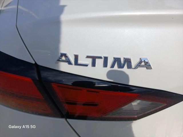 2021 Nissan Altima SR FWD