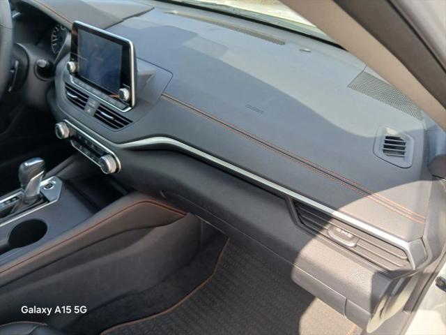 2021 Nissan Altima SR FWD