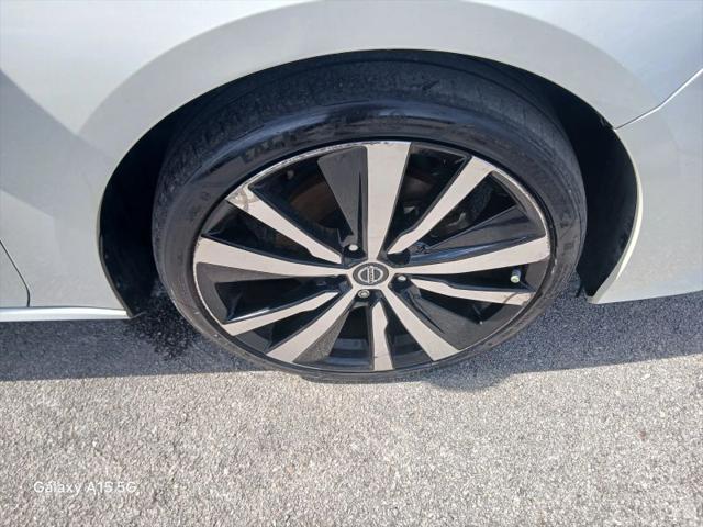 2021 Nissan Altima SR FWD