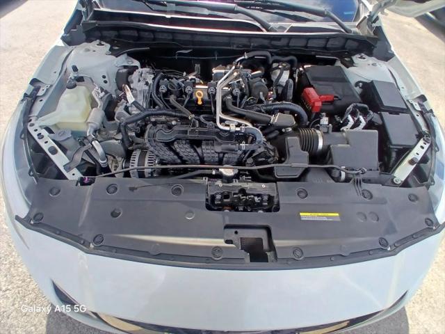 2021 Nissan Altima SR FWD