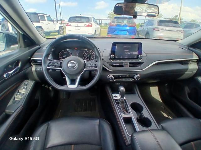 2021 Nissan Altima SR FWD