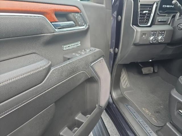 2022 GMC Sierra 1500 4WD Crew Cab Short Box Denali