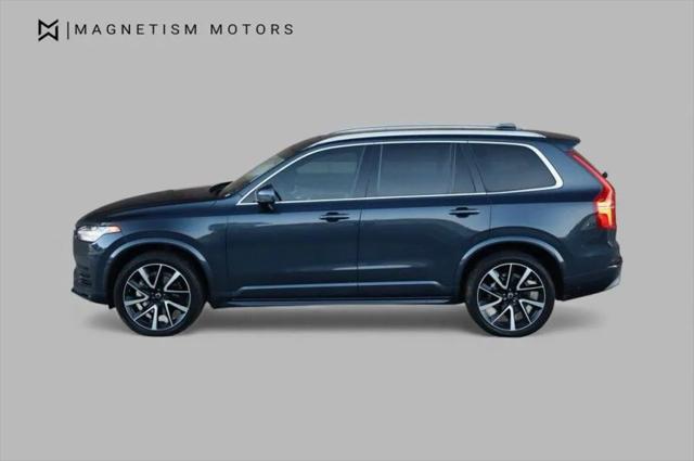 2022 Volvo XC90 T6 Momentum 7 Passenger
