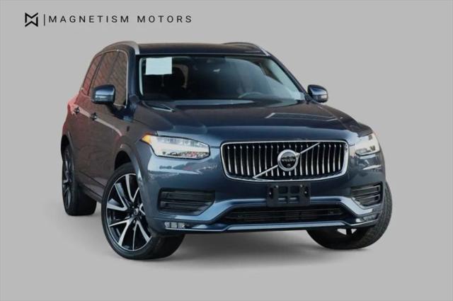 2022 Volvo XC90 T6 Momentum 7 Passenger