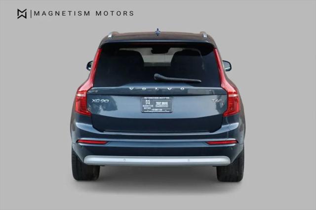 2022 Volvo XC90 T6 Momentum 7 Passenger