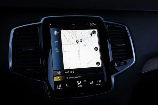 2022 Volvo XC90 T6 Momentum 7 Passenger