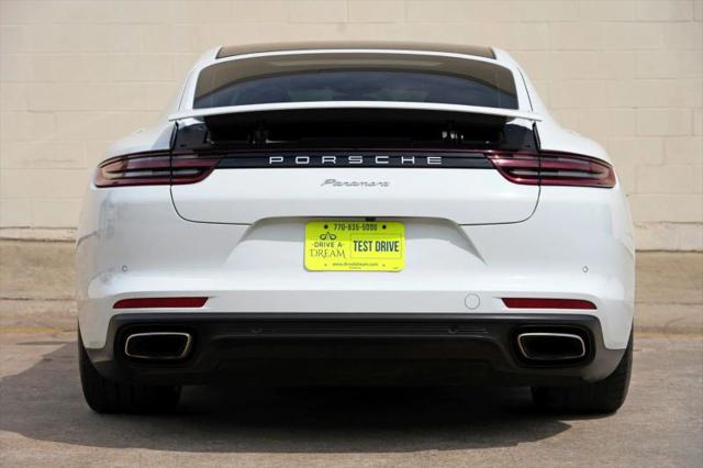 2018 Porsche Panamera 4