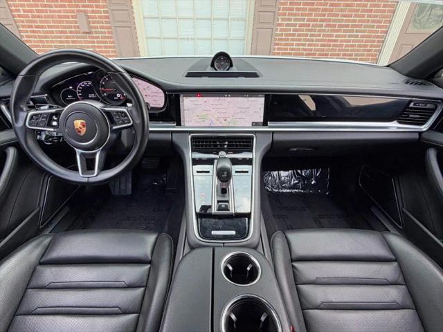 2018 Porsche Panamera 4