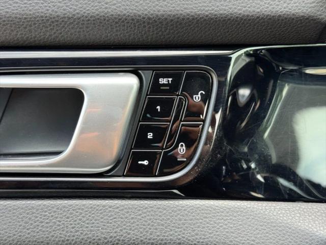 2018 Porsche Panamera 4