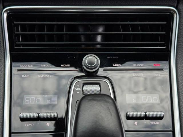 2018 Porsche Panamera 4