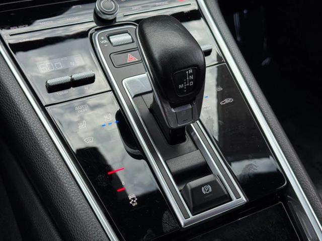 2018 Porsche Panamera 4