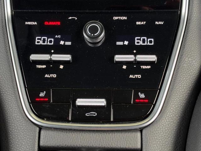 2018 Porsche Panamera 4