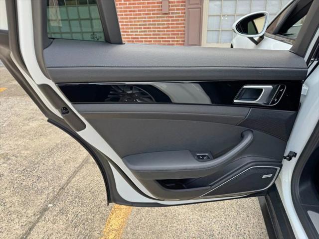 2018 Porsche Panamera 4