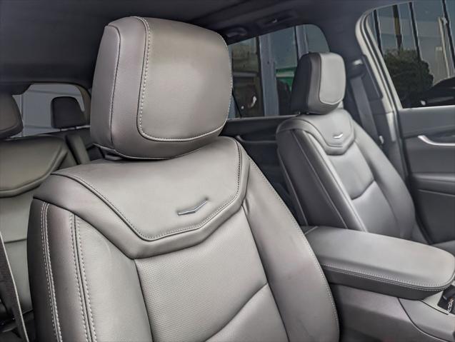 2025 Cadillac XT6 FWD Premium Luxury