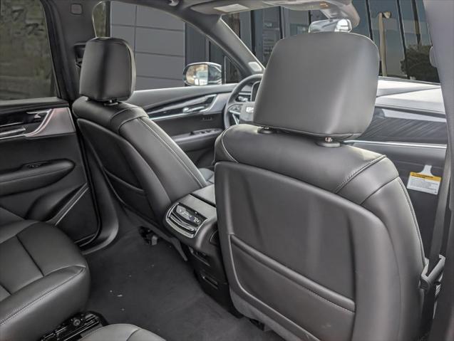 2025 Cadillac XT6 FWD Premium Luxury