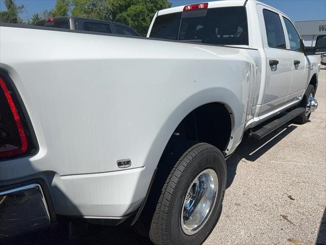 2026 Ram 3500 Tradesman Crew Cab 4x4 8' Box