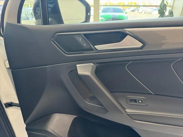 2022 Volkswagen Tiguan 2.0T SE R-Line Black