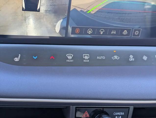 2026 Nissan LEAF PLATINUM+