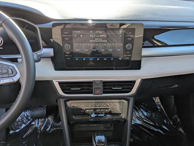 2026 Volkswagen Taos SE