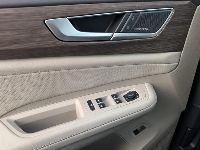 2026 Volkswagen Atlas SEL Premium R-Line