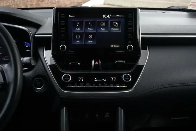2022 Toyota Corolla Cross XLE