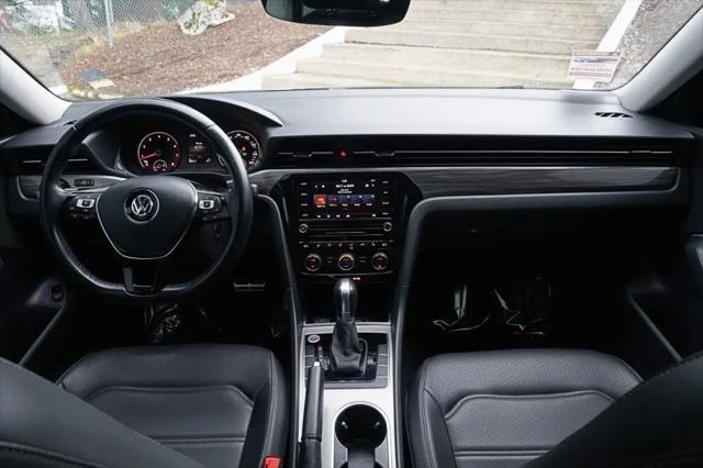 2020 Volkswagen Passat 2.0T R-Line