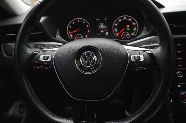2020 Volkswagen Passat 2.0T R-Line