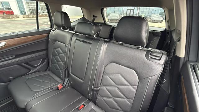 2026 Volkswagen Atlas SE with Technology