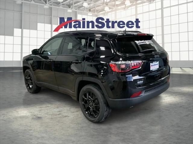 2026 Jeep Compass Latitude Altitude