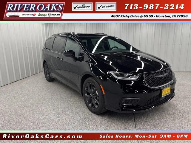 2026 Chrysler Pacifica Select for sale in Houston, TX