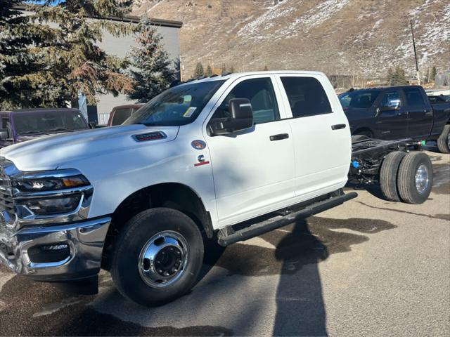 2026 RAM Ram 3500 Chassis Cab RAM 3500 TRADESMAN CREW CAB CHASSIS 4X4 60 CA 2026 RAM Ram 3500 Chassis Cab RAM 3500 TRADESMAN CREW CAB CHASSIS 4X4 60 CA