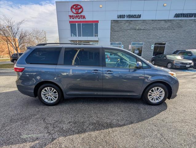 2015 Toyota Sienna XLE 8 Passenger 2015 Toyota Sienna XLE 8 Passenger