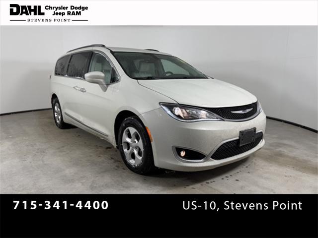 2017 Chrysler Pacifica Touring-L Plus 2017 Chrysler Pacifica Touring-L Plus