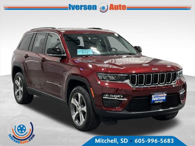 2023 Jeep Grand Cherokee Limited 4x4 2023 Jeep Grand Cherokee Limited 4x4