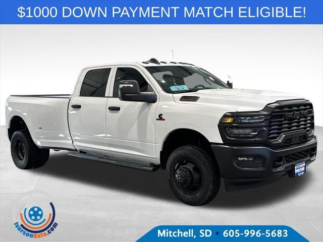 2026 RAM Ram 3500 RAM 3500 TRADESMAN CREW CAB 4X4 8 BOX